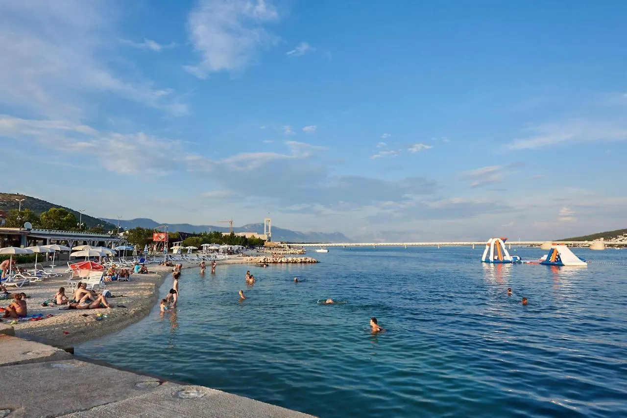 Apartment Damare Trogir