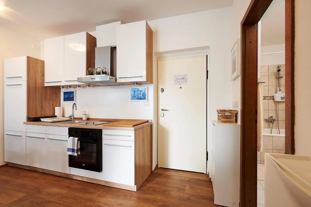 Apartment Damare Trogir 0*,